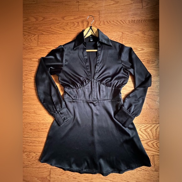 Women’s Forever 21 Sexy Little Black Dress With Corset Waist & Long Sleeves - Picture 11 of 14